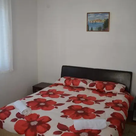 Family House Nozica دوبروفينك