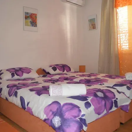 Family House Nozica دوبروفينك