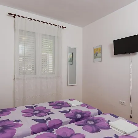 Gasthof Family House Nozica 3*